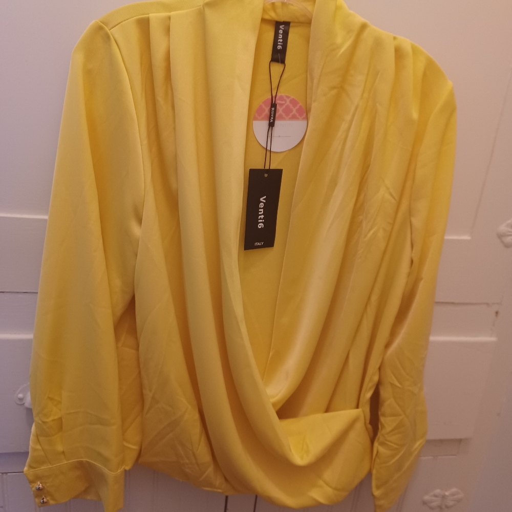 VENTI6 Wrap style blouse.